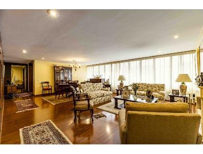 Apartamento de 3 alcobas en venta en Chico Norte, Bogotá, 188 m² · foto 12 de 16