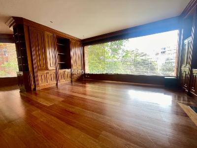 Apartamento de 3 alcobas en arriendo en Chico, Bogotá, 400 m² · foto 4 de 14