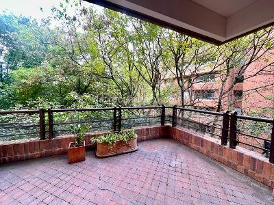 Apartamento de 3 alcobas en arriendo en Chico, Bogotá, 400 m² · foto 6 de 14