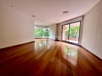 Apartamento de 3 alcobas en arriendo en Chico, Bogotá, 400 m² · foto 9 de 14