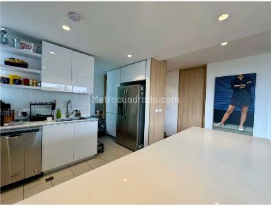 Apartamento de 1 alcoba en venta en Chico Norte, Bogotá, 155 m² · foto 3 de 20