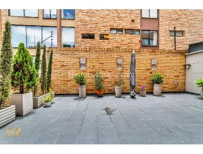 Apartamento de 2 alcobas en venta en Santa Barbara, Bogotá, 122 m² · foto 9 de 16