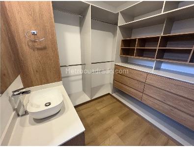 Apartamento en venta en Chico Navarra, Bogotá · foto 4 de 8