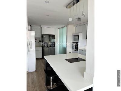 Apartamento de 4 alcobas en venta en Chico, Bogotá, 173 m² · foto 10 de 17