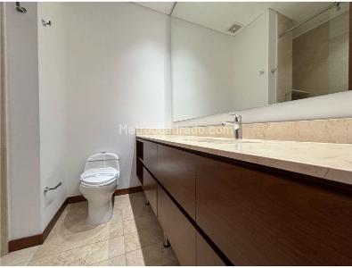 Apartamento de 4 alcobas en venta en Los Rosales, Bogotá, 350 m² · foto 11 de 20