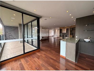 Apartamento de 4 alcobas en venta en Los Rosales, Bogotá, 350 m² · foto 5 de 20