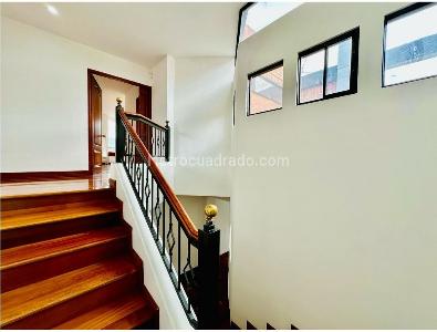 Apartamento de 5 alcobas en venta en San Patricio, Bogotá, 400 m² · foto 11 de 17