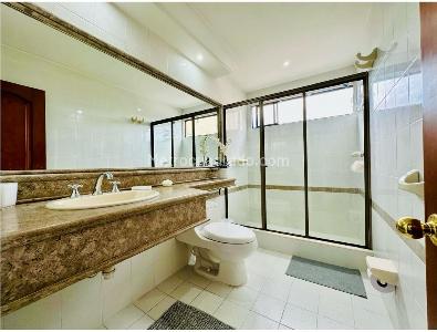 Apartamento de 5 alcobas en venta en San Patricio, Bogotá, 400 m² · foto 12 de 17