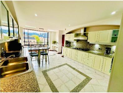 Apartamento de 5 alcobas en venta en San Patricio, Bogotá, 400 m² · foto 8 de 17