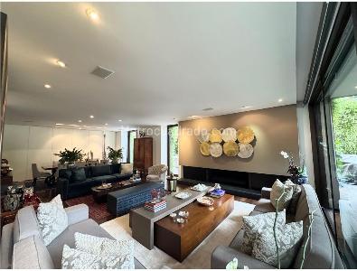 Apartamento de 3 alcobas en venta en Los Rosales, Bogotá, 327 m² · foto 5 de 16