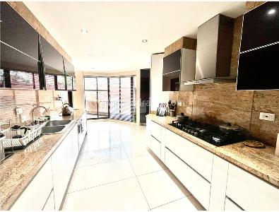 Apartamento en venta en Chico Navarra, Bogotá · foto 10 de 19