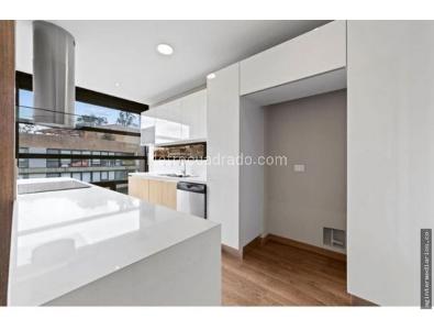 Apartamento de 3 alcobas en venta en Los Rosales, Bogotá · foto 9 de 15