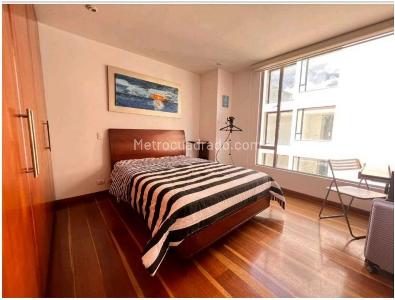 Apartamento de 3 alcobas en venta en Chico San Patricio, Bogotá, 154 m² · foto 13 de 15
