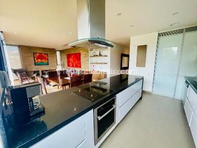 Apartamento en venta en Chico Norte, Bogotá · foto 8 de 20