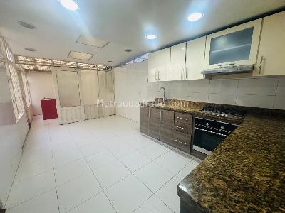 Casa de 3 alcobas en venta en Villas Del Prado, Bogotá, 138 m² · foto 5 de 11