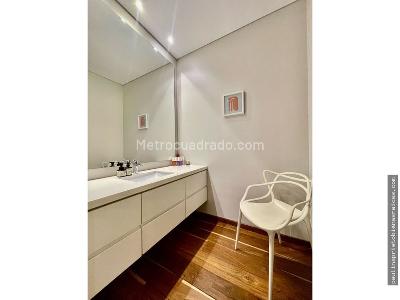 Apartamento de 3 alcobas en venta en Chico Alto, Bogotá, 355 m² · foto 17 de 20