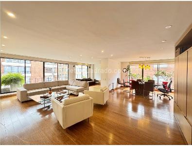 Apartamento en venta en Santa Barbara, Bogotá · foto 3 de 13