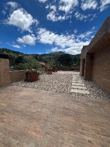 Apartamento de 2 alcobas en venta en Santa Barbara Alta, Bogotá, 189 m² · foto 18 de 20