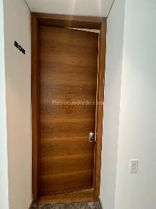 Apartamento de 2 alcobas en venta en Santa Barbara Alta, Bogotá, 189 m² · foto 3 de 20