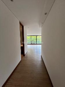 Apartamento de 2 alcobas en venta en Santa Barbara Alta, Bogotá, 189 m² · foto 4 de 20