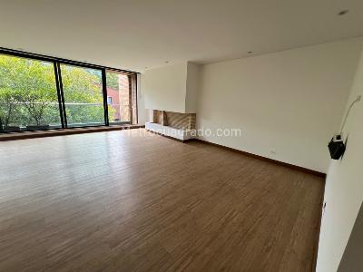 Apartamento de 2 alcobas en venta en Santa Barbara Alta, Bogotá, 189 m² · foto 2 de 20