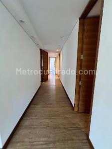 Apartamento en venta en Santa Barbara Alta, Bogotá · foto 10 de 20