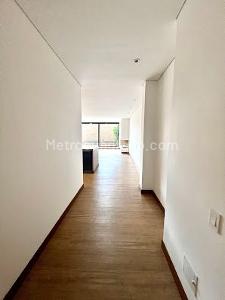 Apartamento de 2 alcobas en venta en Santa Barbara Alta, Bogotá, 152 m² · foto 8 de 15