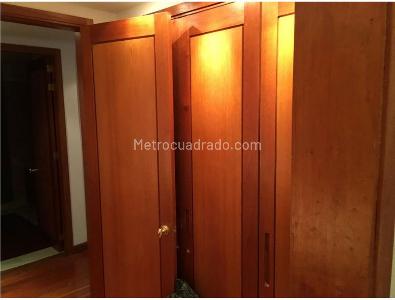 Apartamento de 3 alcobas en venta en Los Rosales, Bogotá, 245 m² · foto 10 de 20