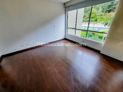 Apartamento de 1 alcoba en venta en Bosques De Rosales, Bogotá, 55 m² · foto 5 de 9