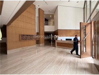 Apartamento de 3 alcobas en venta en Chico, Bogotá, 295 m² · foto 7 de 20