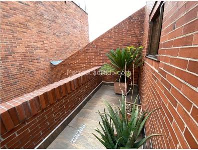 Apartamento de 4 alcobas en venta en Santa Barbara, Bogotá, 250 m² · foto 14 de 17
