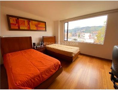 Apartamento de 4 alcobas en venta en Santa Barbara, Bogotá, 250 m² · foto 6 de 17