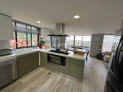 Apartamento de 3 alcobas en venta en Santa Barbara Alta, Bogotá, 190 m² · foto 7 de 19