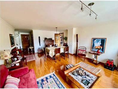 Apartamento en venta en Los Rosales, Bogotá · foto 2 de 19