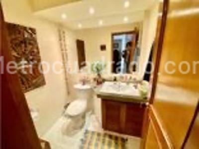 Apartamento en venta en Los Rosales, Bogotá · foto 4 de 19