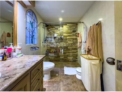 Apartamento de 3 alcobas en venta en El Nogal, Bogotá, 195 m² · foto 18 de 20