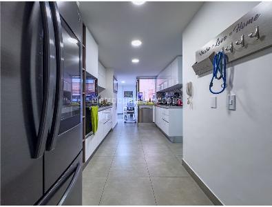 Apartamento de 3 alcobas en venta en El Nogal, Bogotá, 195 m² · foto 19 de 20