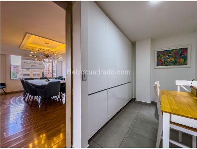 Apartamento de 3 alcobas en venta en El Nogal, Bogotá, 195 m² · foto 3 de 20