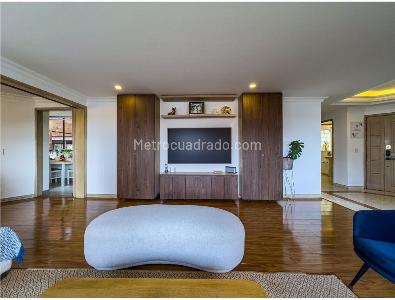 Apartamento de 3 alcobas en venta en El Nogal, Bogotá, 195 m² · foto 2 de 20