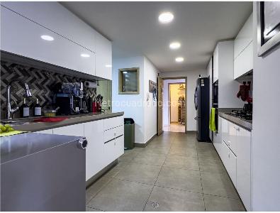 Apartamento de 3 alcobas en venta en El Nogal, Bogotá, 195 m² · foto 5 de 20