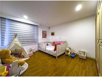 Apartamento de 3 alcobas en venta en El Nogal, Bogotá, 200 m² · foto 10 de 12