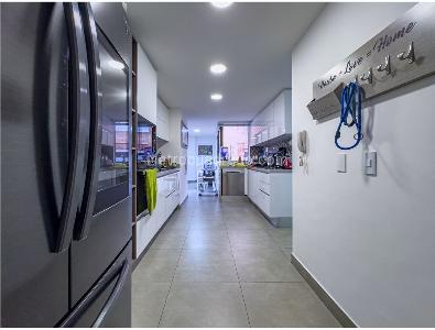 Apartamento de 3 alcobas en venta en El Nogal, Bogotá, 200 m² · foto 10 de 14
