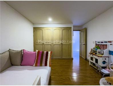 Apartamento de 3 alcobas en venta en El Nogal, Bogotá, 200 m² · foto 11 de 14