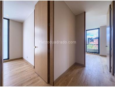 Apartamento de 2 alcobas en venta en La Cabrera, Bogotá, 130 m² · foto 4 de 9
