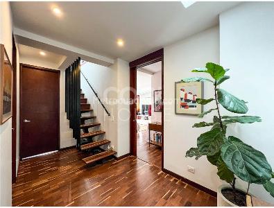 Apartamento de 2 alcobas en venta en Los Rosales, Bogotá, 127 m² · foto 11 de 16