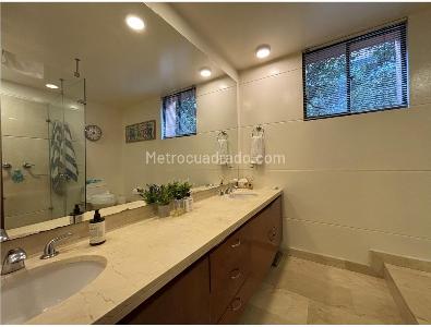 Casa en venta en Chico Norte, Bogotá · foto 3 de 12