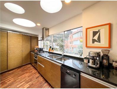 Apartamento de 2 alcobas en venta en Los Rosales, Bogotá, 127 m² · foto 10 de 16