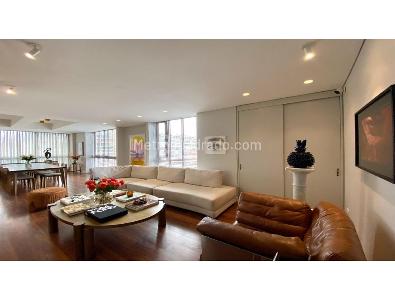 Apartamento en venta en Chico Norte Iii, Bogotá · foto 3 de 18