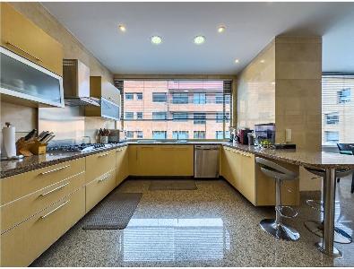 Apartamento en venta en Altos Del Refugio, Bogotá · foto 2 de 20