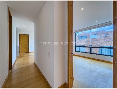 Apartamento de 2 alcobas en venta en Chico Navarra, Bogotá, 80 m² · foto 15 de 20
